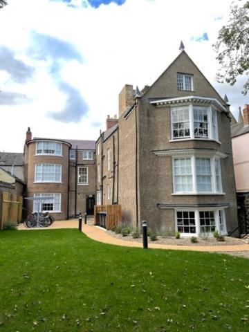 Bed and Breakfast St Chad'S College Дарем Экстерьер фото